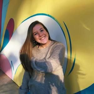 Meet your Posher, Alyson